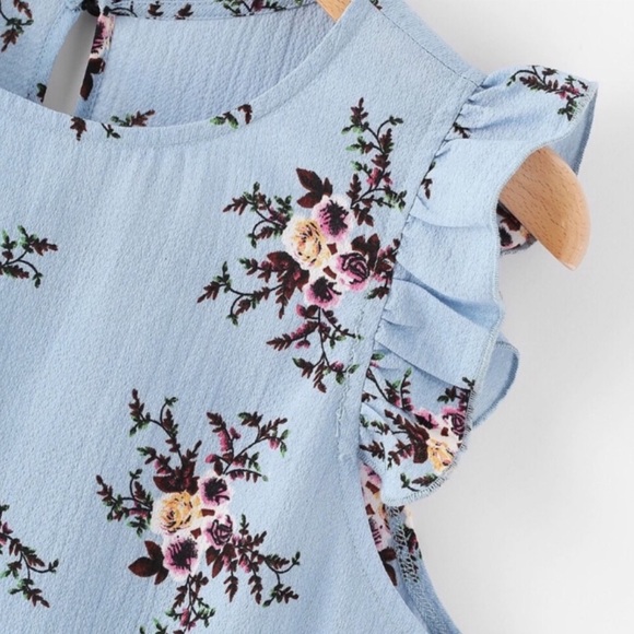 October Love NEW | floral sleeveless chiffon top - Picture 2 of 7